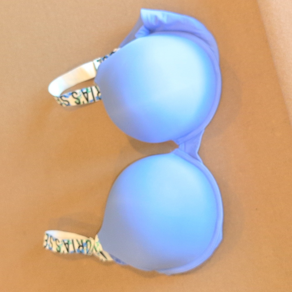 Victoria's Secret  Periwinkle Blue T-Shirt Bra 38D